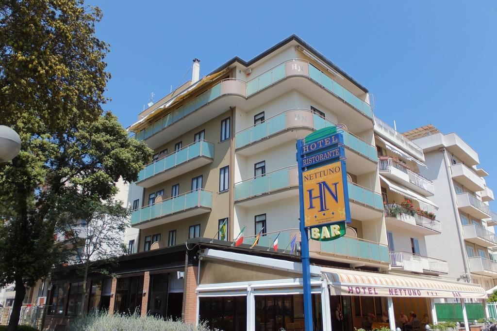 Hotel Nettuno Sottomarina Exteriör bild